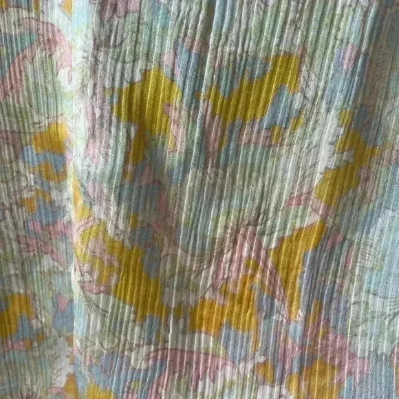 Vince Blouse Lotus Ruched Silk Top Floral Print Aqua Pink Yellow Size XS/S - Picture 10 of 10